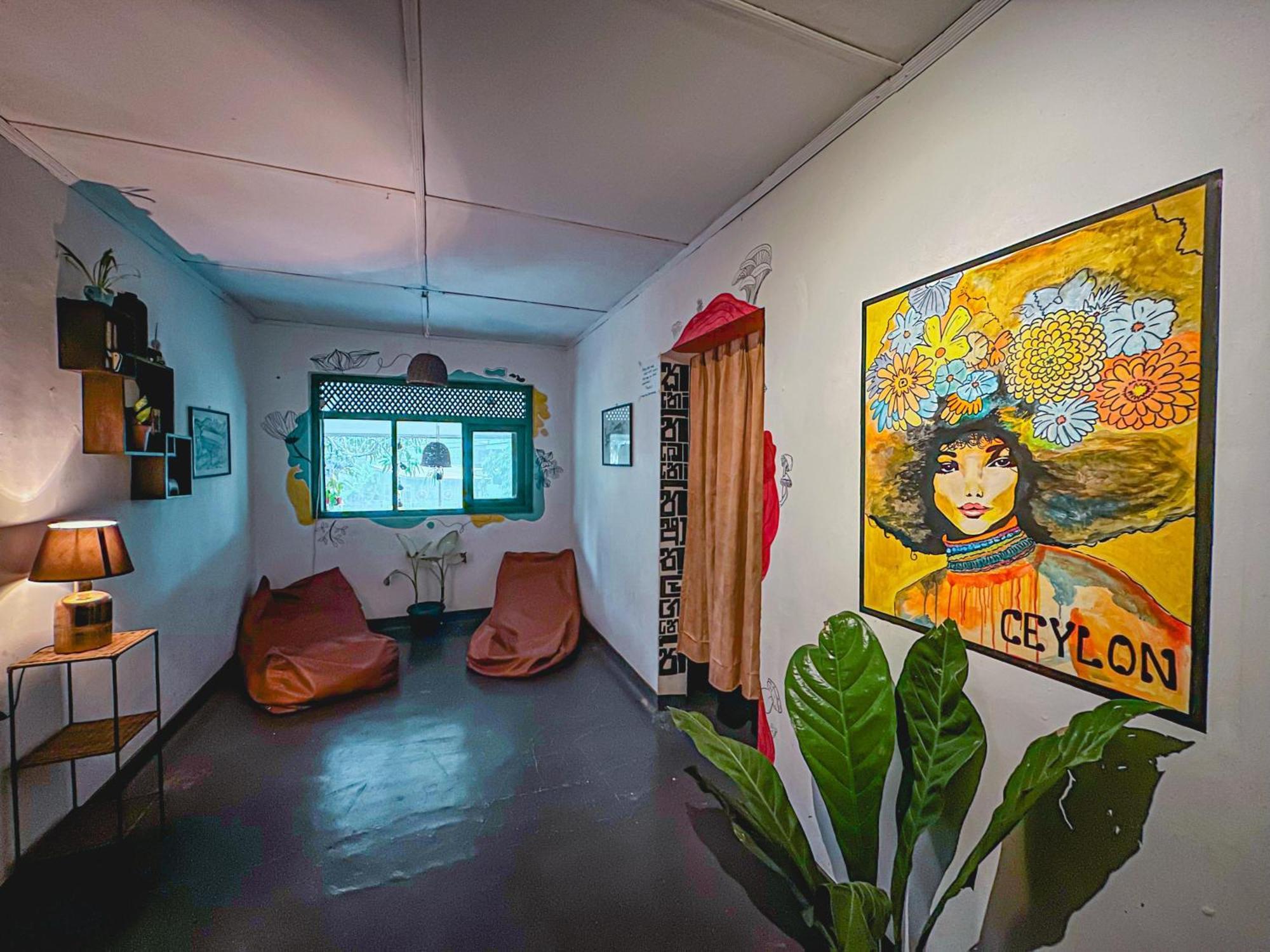 Mad Monkey Hostel And Lounge Ella Exterior photo